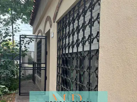 Casa 3 ambientes con 1 baño