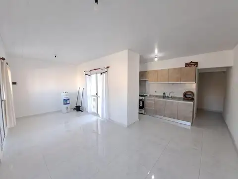 Casa en venta en Valle Maria, 2 dorm, fondo todos los servicios