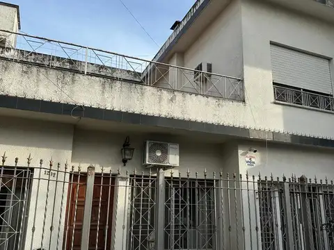 Depto Tipo Casa en Venta de 6 ambientes