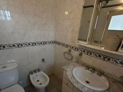 Depto Tipo Casa en Venta con 1 cocheras