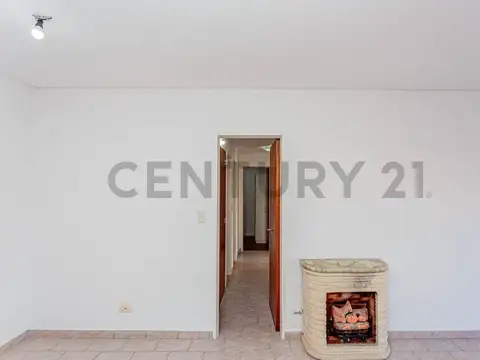 Departamento en Venta en Villa General Mitre, USD 135.000