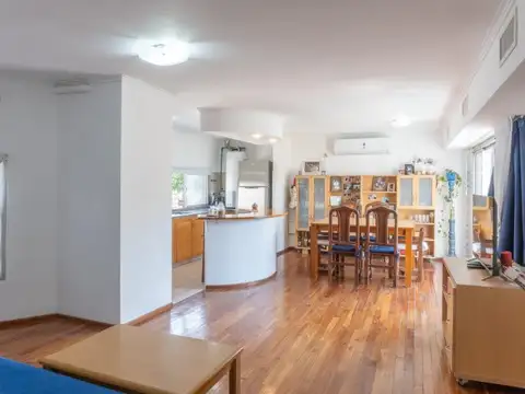 Casa en Venta en República De La Sexta, USD 240.000