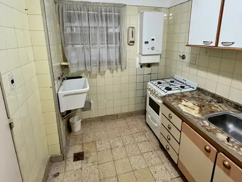 Departamento de 2 ambientes muy bien ubicado.