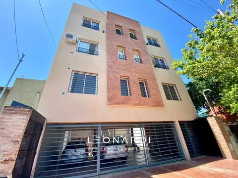 Lauría 625, 1º Piso + cochera