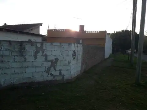 Casa en Venta en Berazategui, USD 50.000