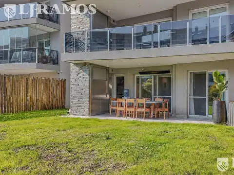 Amoblado - 2 ambientes - 2 cocheras - en  venta y/o Alquiler en Torres Cristal
