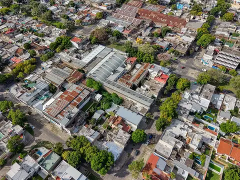 Galpón en venta barrio españa y hospitales amplio oportunidad