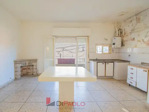 Depto Tipo Casa en Venta 50 años