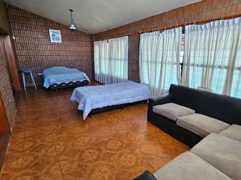 VENTA CASA 3 DORM CON PILETA VILLA CARLOS PAZ