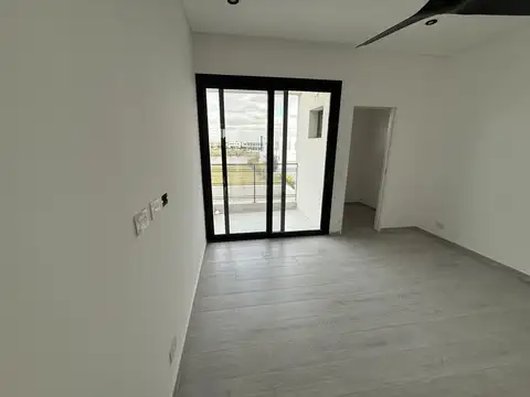 Casa 7 ambientes con 3 baños