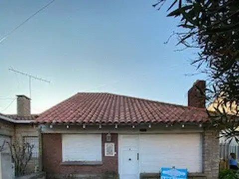 VENTA CHALET EN ZONA RESIDENCIAL