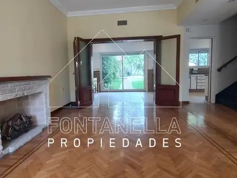 Casa en Alquiler con 1 cochera