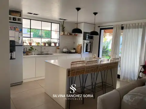 CASA EN VENTA 4 AMBIENTES EN EL CENTRO DE CAPILLA DEL SEÑOR