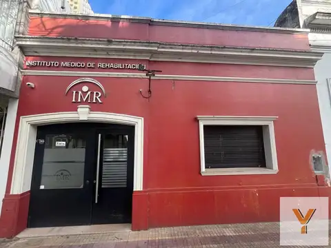 Casa en venta - 4 Dormitorios 1 Baño - La Plata