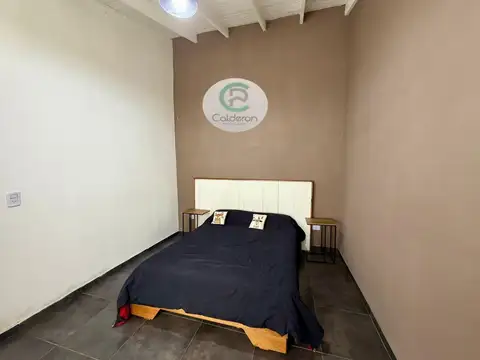 Casa 2 ambientes con 1 baño