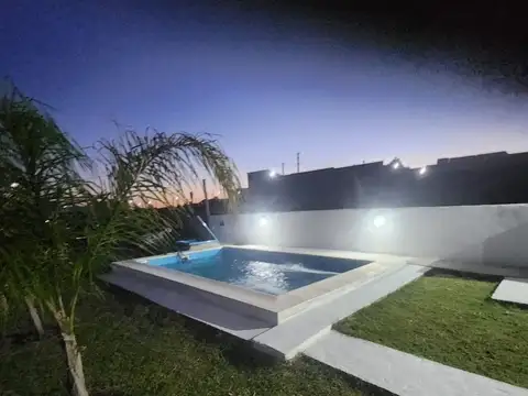 Oportunidad quinta, 2 terrenos, casa y pileta