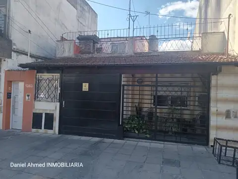 PH AL FRENTE DE 3 AMBIENTES CON TERRAZA, COCHERA MAS DPTO EN EL FONDO.-