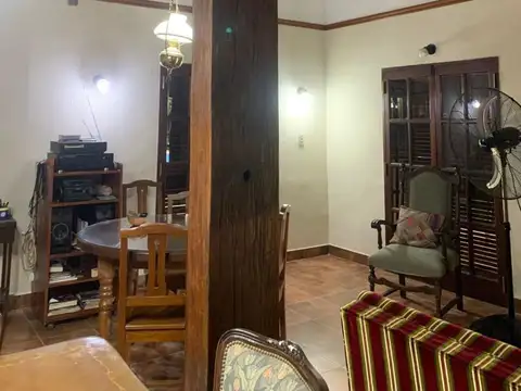 Quinta en Venta con 2 cocheras