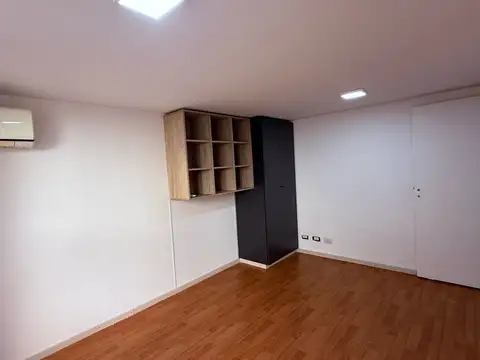 Oficina en Venta en Nuestra Señora De Lourdes, USD 70.000