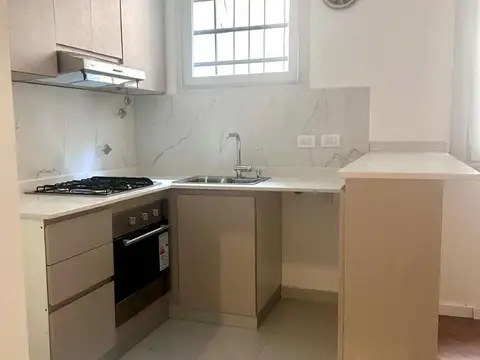 Depto Tipo Casa 2 ambientes con 1 baño