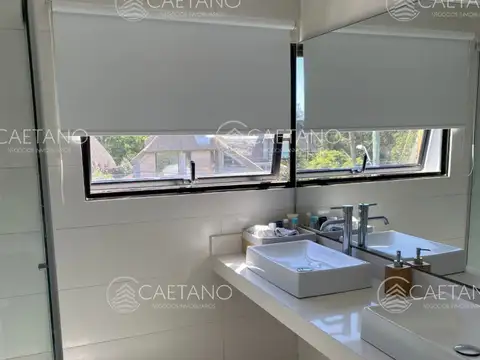 Casa en Venta en Pinares, USD 374.000