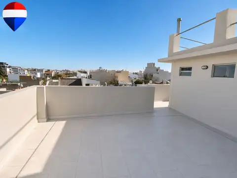2 AMB REFACCIONADO | PISO 2 X ESC | LUMINOSO
