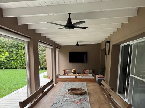 Casa en Alquiler Temporal en La Colina, USD 4.000