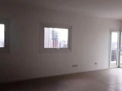 monoambiente al frente balcon abierto con cochera abierta
