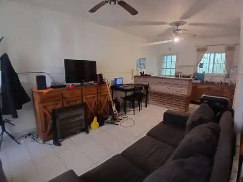 Depto Tipo Casa 3 ambientes con 1 baño