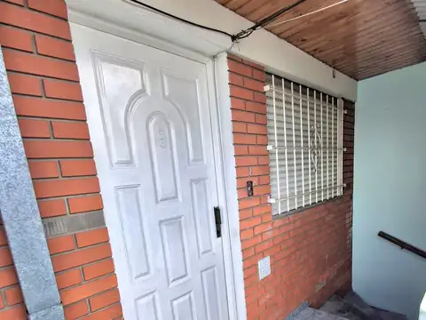 Departamento tipo duplex 2 ambientes con patio