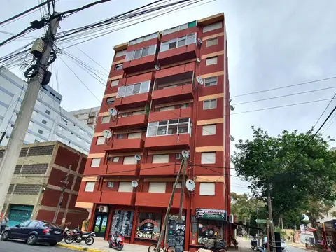 T Falkner 100, Piso 5