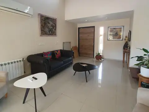 Las Chacras, Av. Las Cracras 15315, Barrio Villa Antonio