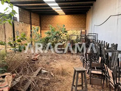 Galpon en Alquiler en Luis Guillon, $ 2.500.000
