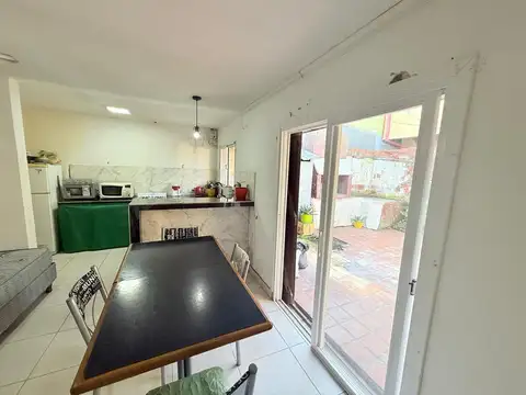 Depto Tipo Casa en Alquiler de 2 dormitorios