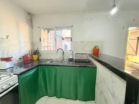 Depto Tipo Casa en Alquiler de 3 ambientes