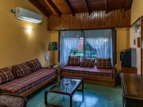 Casa en Venta con 5 cocheras