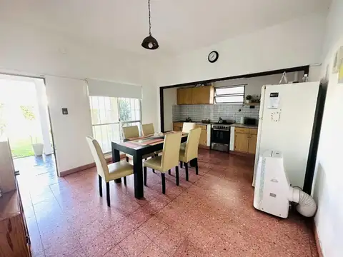 Depto Tipo Casa en Venta con 1 cocheras