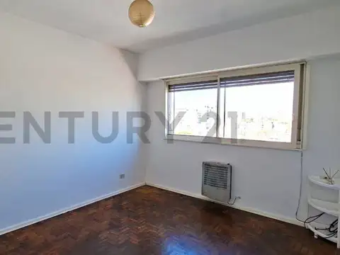 Avenida Juan De Garay 3100, Piso 0