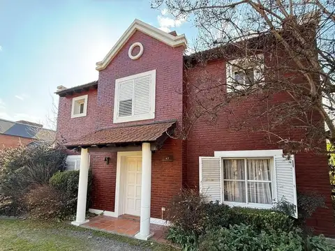 Casa en Alquiler de 3 dormitorios