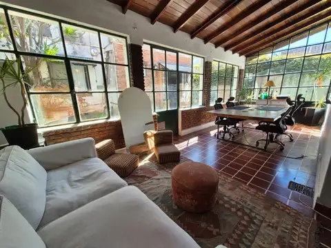 Roque Saenz Peña al 2200