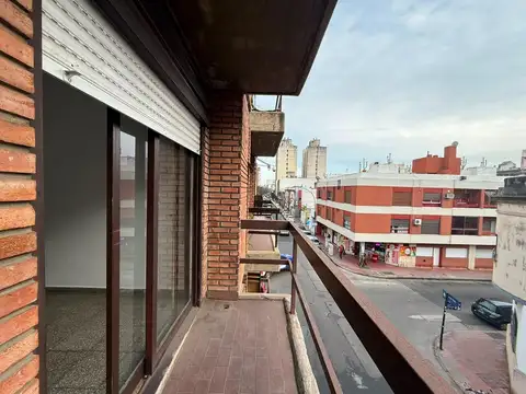 DEPARTAMENTO MONOAMBIENTE EN ALQUILER EN B° ALBERDI