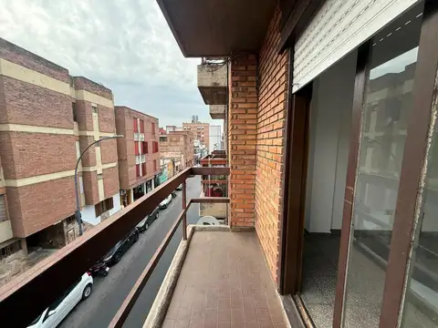 DEPARTAMENTO MONOAMBIENTE EN ALQUILER EN B° ALBERDI