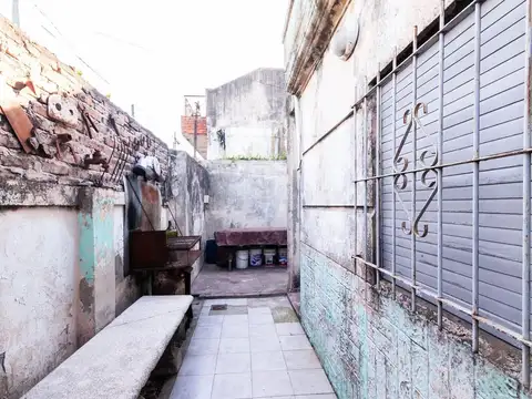 Casa 3 ambientes con 1 baño