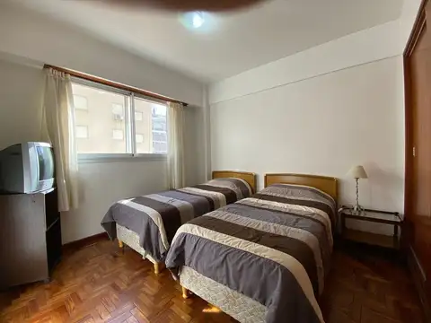 Departamento 2 ambientes con cochera - Zona Güemes