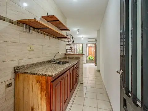 Depto Tipo Casa en Venta 27 años