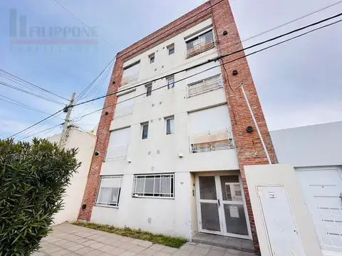 Departamento de 1 dormitorio en venta - Alvarado 1400