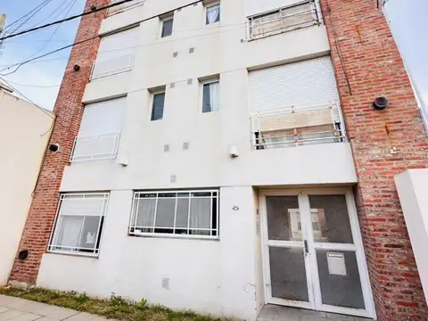 Alvarado 1400