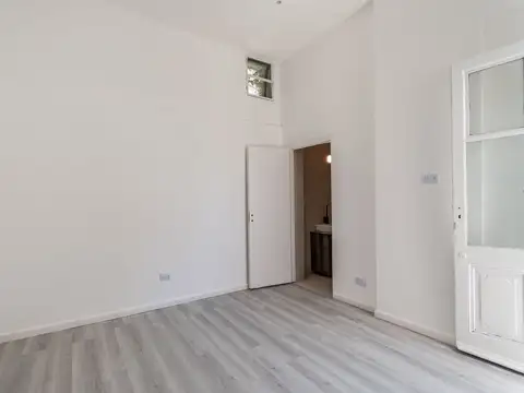 Depto Tipo Casa en Alquiler en San Telmo, $ 900.000