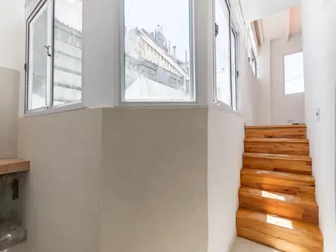 Depto Tipo Casa 2 ambientes con 1 baño