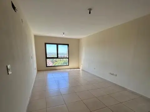 MONOAMBIENTE FRENTE A UNNE.